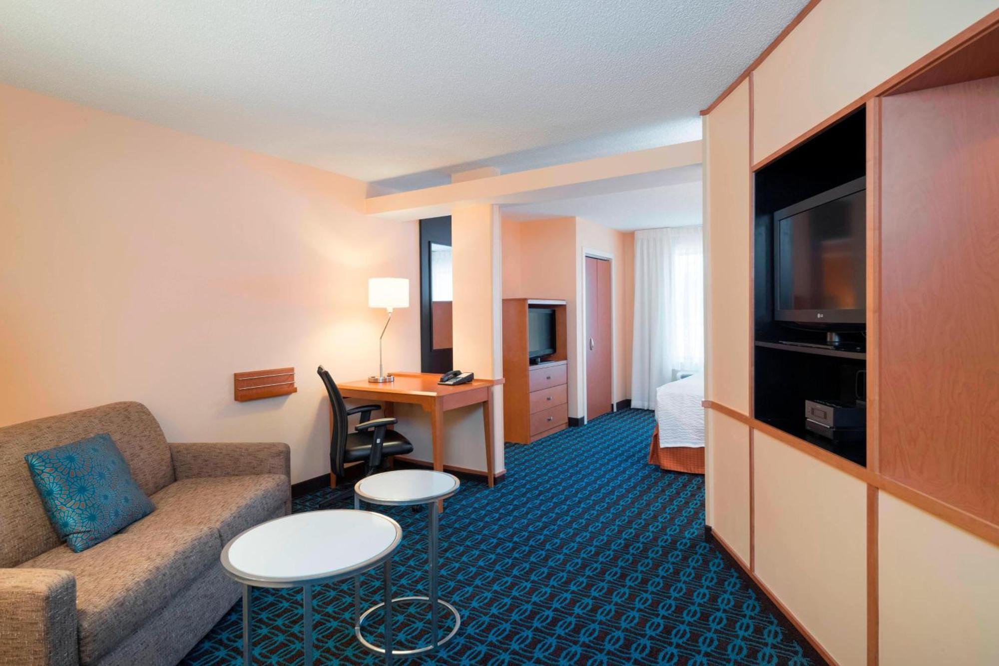 Fairfield & By Marriott Hotel 3*