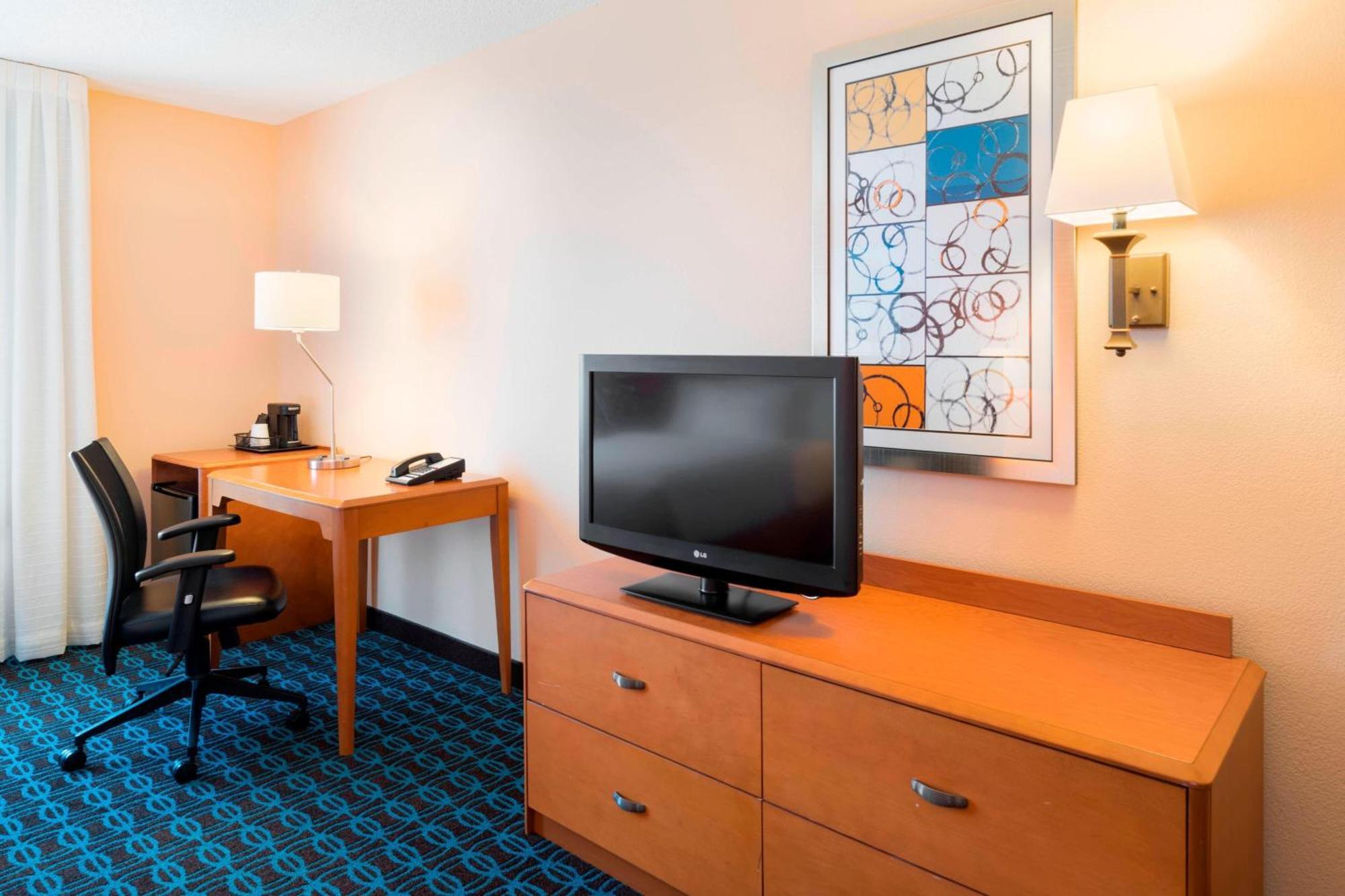 Fairfield & By Marriott Hotel State College