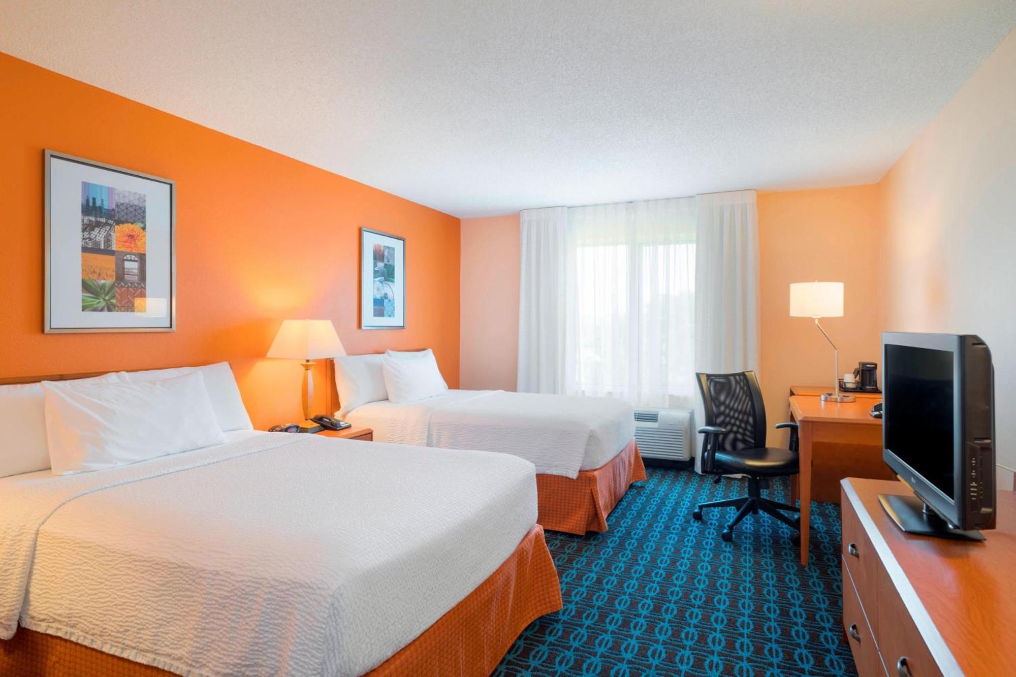 Fairfield & By Marriott Hotel 3*