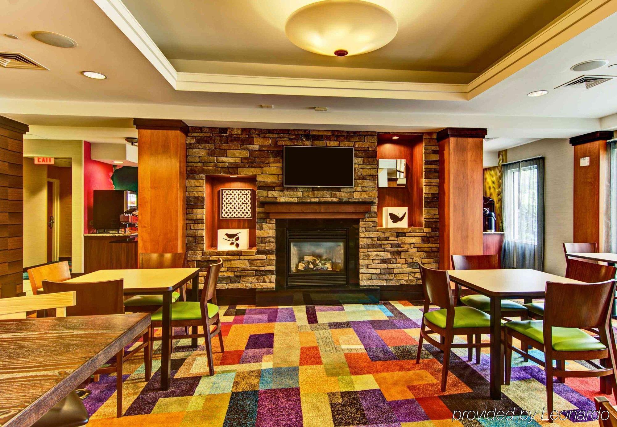 Fairfield & By Marriott 3* State College