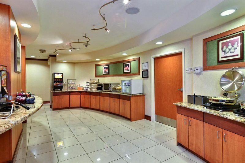 Fairfield & By Marriott 3* State College