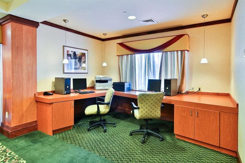 Hotel Fairfield & By Marriott 3*