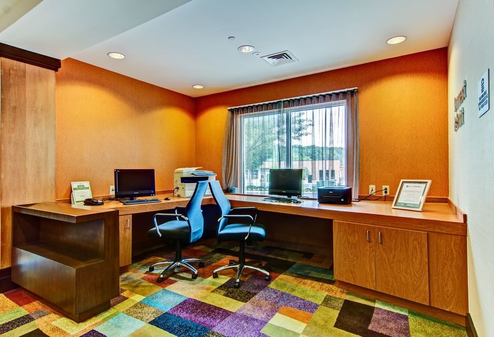 Hotel Fairfield & By Marriott