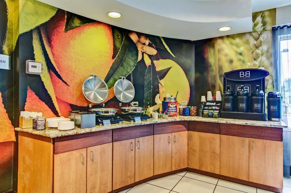 Hotel Fairfield & By Marriott 3*
