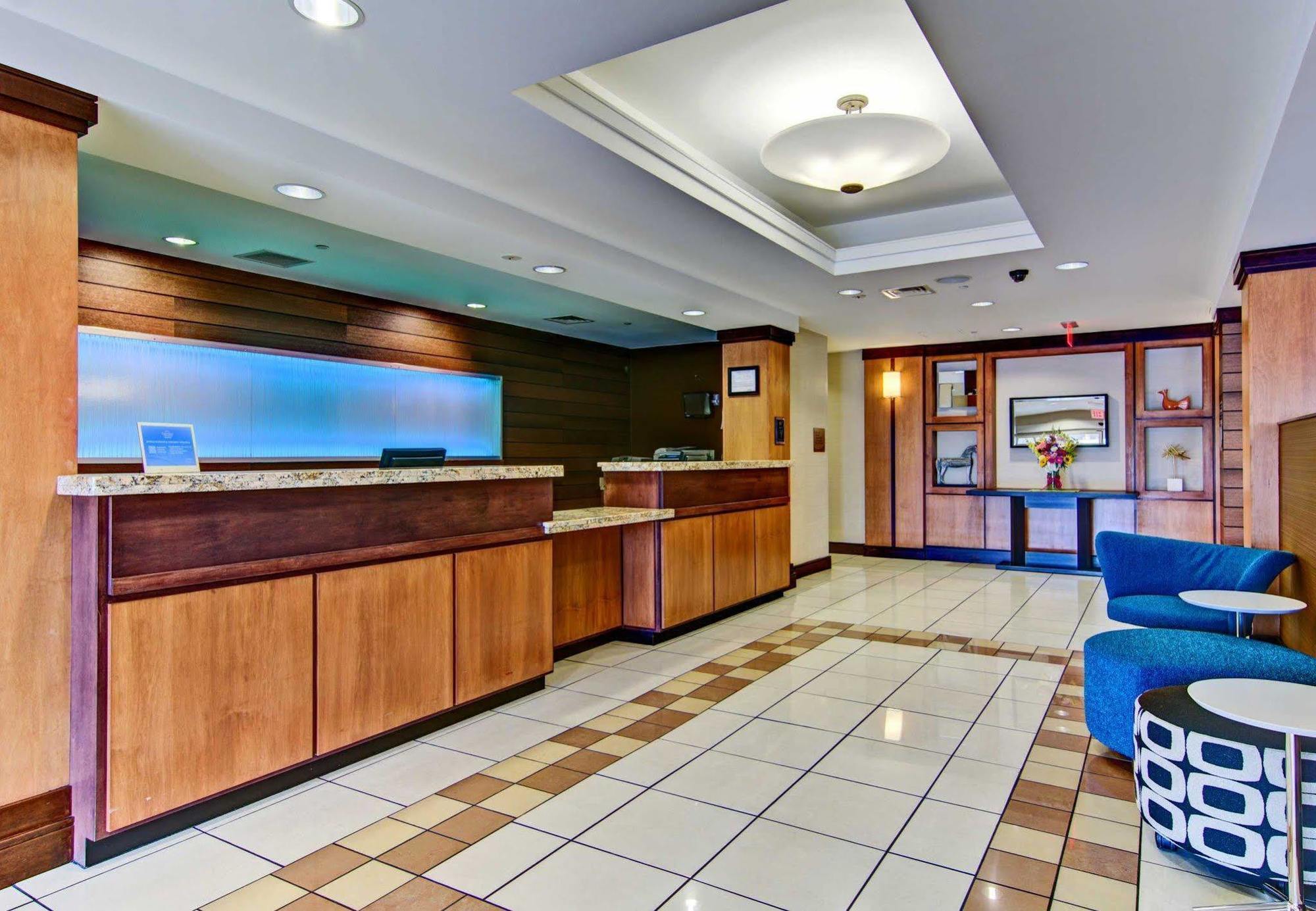 Hotel Fairfield & By Marriott 3*